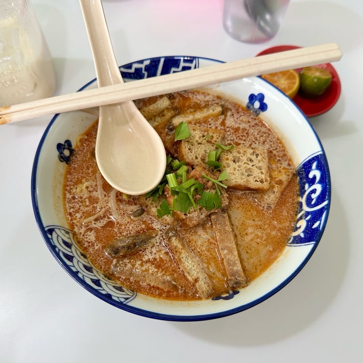 photo of 粮粮蔬食 DeGrain Vegetarian Cafe Brown Rice Laksa Bihun shared by @dafnelately on  29 Apr 2024 - review