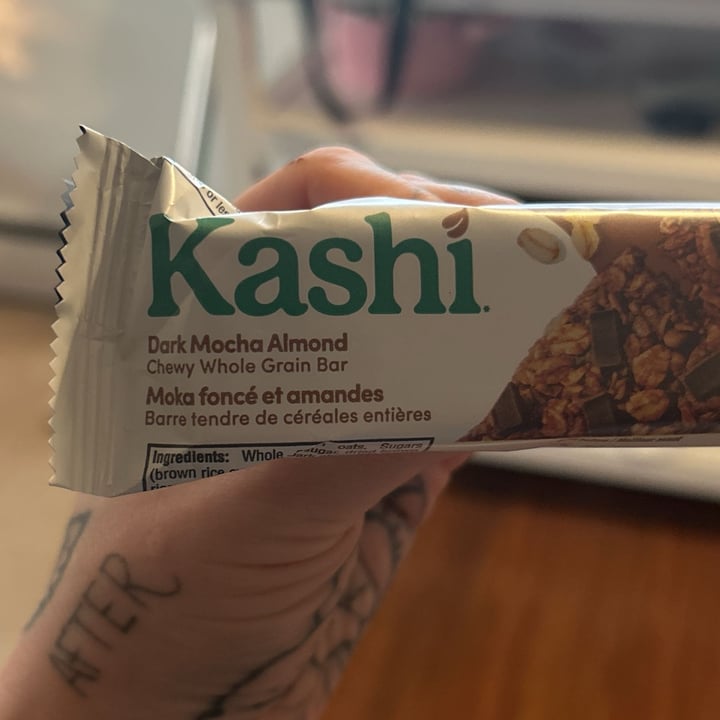 photo of Kashi Golean dark mocha almond granola bar shared by @sarchu on  13 Jul 2025 - review