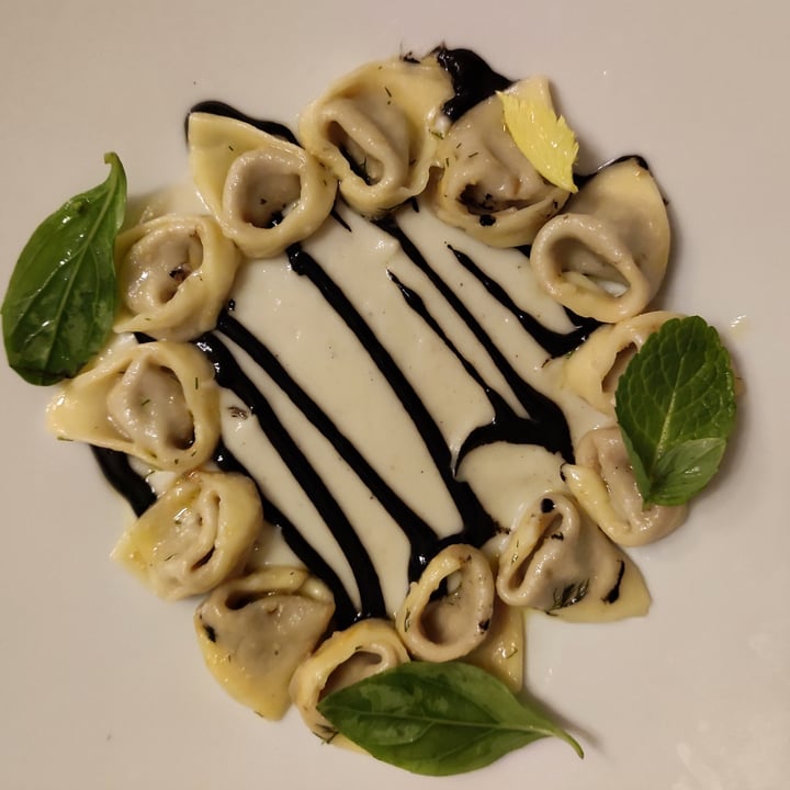 photo of Ristorante La Casina di Alice Tortellini fatti a mano ripieni di pesto di pomodori secchi shared by @user123987 on  15 Feb 2024 - review