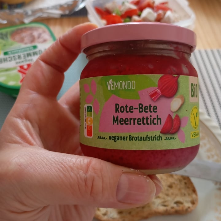 photo of Vemondo Rote Beete - Meerrettich Aufstrich shared by @gwenda on  11 Aug 2025 - review