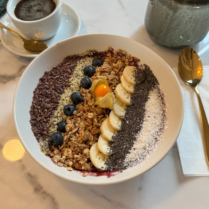 photo of THE GREEN - Rooftop Café AÇAI BOWL shared by @andrefornia on  01 May 2024 - review