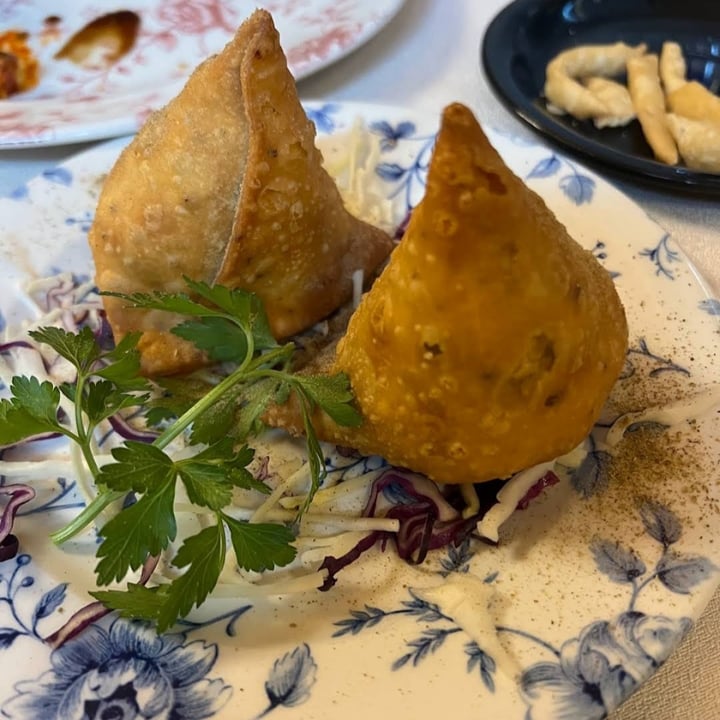 photo of Indian Palace Samosa shared by @rossellasammarra on  08 Mar 2024 - review
