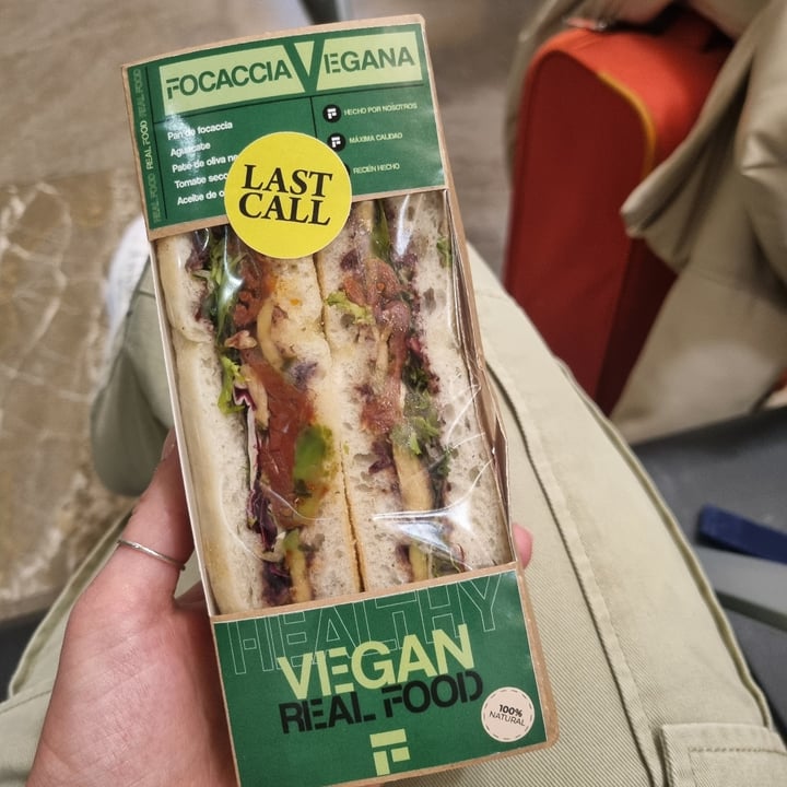 photo of Real food Focaccia vegana shared by @noelite on  05 May 2024 - review