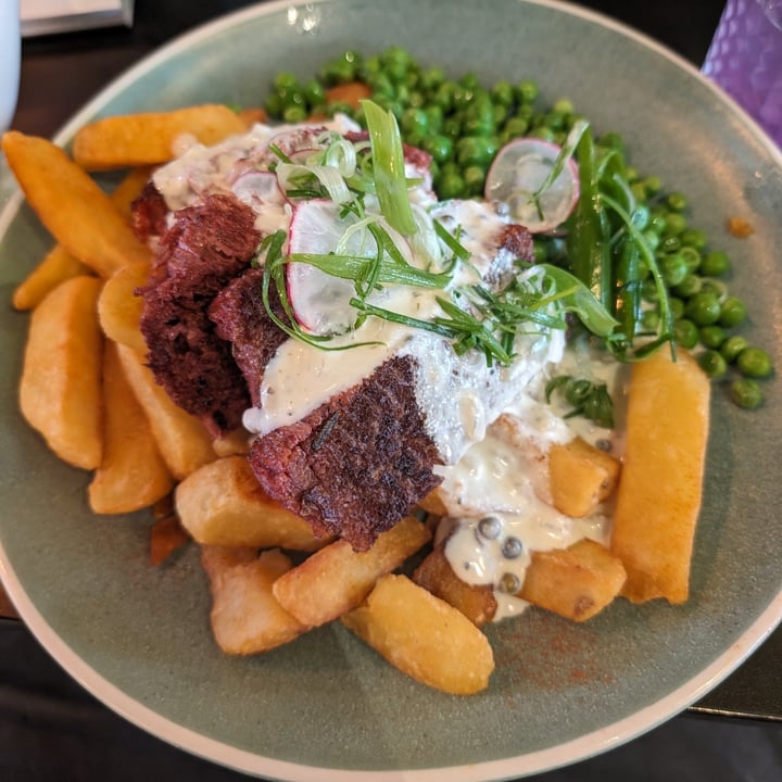 photo of Unity Diner 5oz Flank Steak And Chips shared by @stevenneoh on  16 May 2024 - review