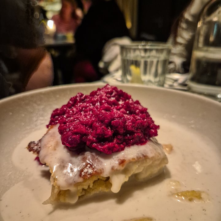 photo of Schwein Milchrahmstrudel shared by @chelseagirlie on  08 Oct 2025 - review