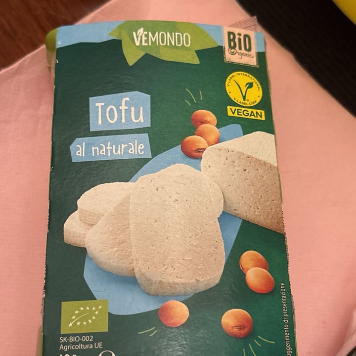 photo of Vemondo tofu al naturale shared by @psithyrisma on  09 Feb 2025 - review