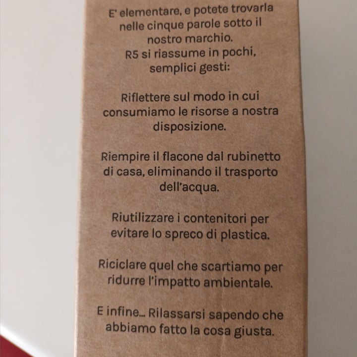 photo of R5 Detersivo per superfici in legno shared by @samarra on  22 Aug 2023 - review