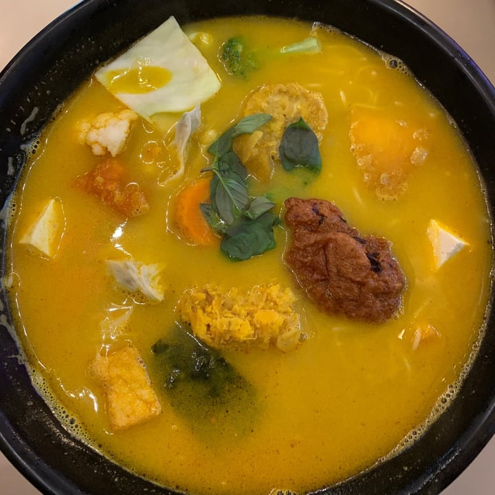 photo of Saigon Lotus Curry Vermicelli Soup shared by @sabrinarm on  13 Dec 2023 - review