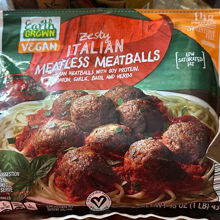 photo of Earth Grown Zesty Italian Meatless Meatballs shared by @crazeedeysi on  23 May 2024 - review