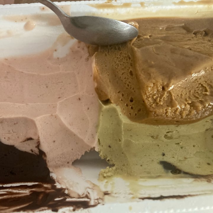 photo of Cono o coppetta di Michela baldessari vaschetta di gelato shared by @soleiljaune on  13 Jul 2025 - review