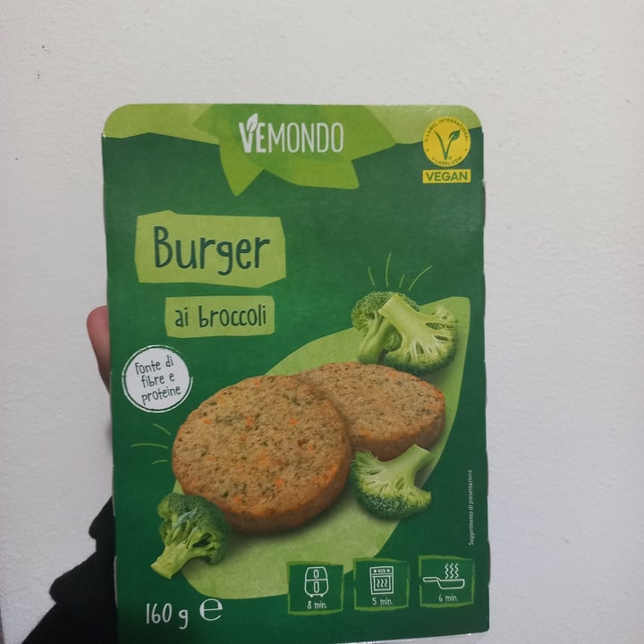 photo of Vemondo Burger Ai Broccoli shared by @justjesss on  09 May 2024 - review