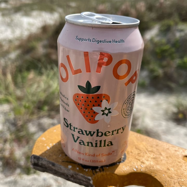 photo of OLIPOP vanilla strawberry cream shared by @veganforlife2023 on  22 Oct 2023 - review