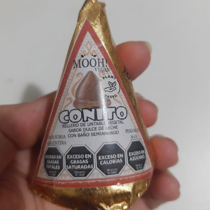 photo of MOOH! vegan conito de chocolate negro relleno con dulce de leche shared by @ktpmor on  17 May 2024 - review