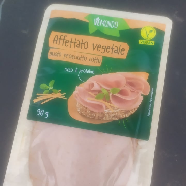 photo of Vemondo Affettato Vegetale Gusto Prosciutto Cotto shared by @danidea on  19 Jun 2025 - review