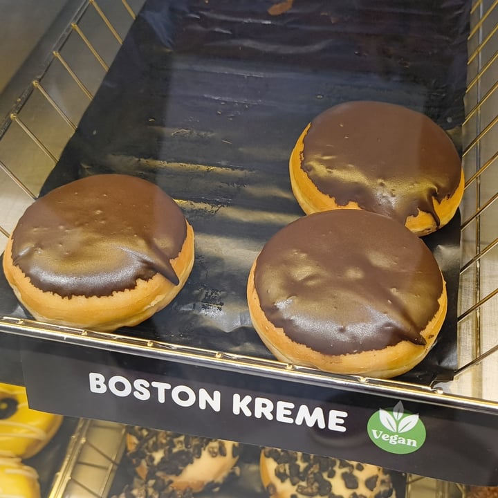 photo of Dunkin' Boston Kreme shared by @serenasofia on  24 Sep 2025 - review