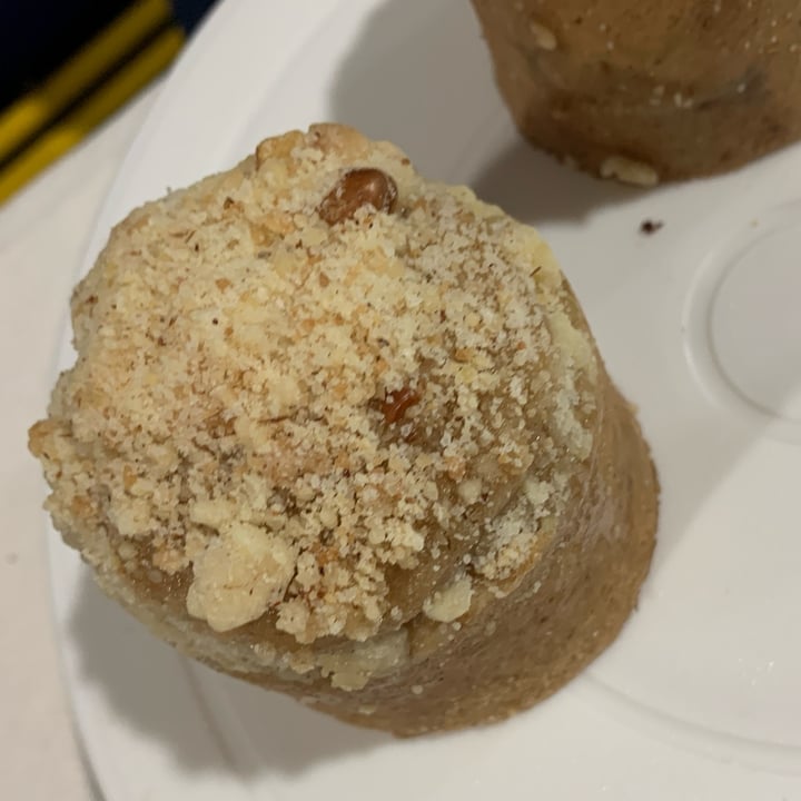 photo of Nekonfite Budín Individual de Pera con Crumbre de Nuez shared by @lurethemwithfood on  13 May 2024 - review