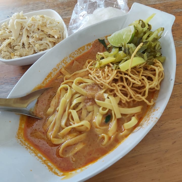 photo of Vegetarian Food Ratsamitham Foundation Khao Soi shared by @herbimetal on  21 Jan 2025 - review