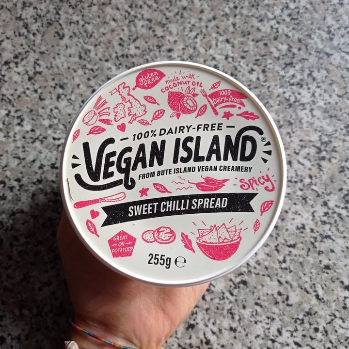 photo of Vegan island Dairy Free Spread sweet chili shared by @susberry on  11 Sep 2023 - review