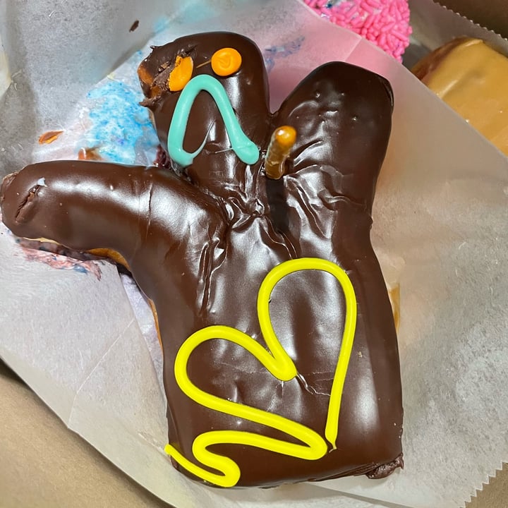 photo of Voodoo Doughnut Vegan voodoo doll doughnut shared by @tofutrey on  25 Jul 2025 - review