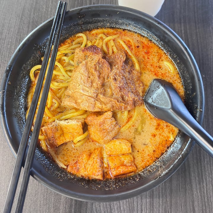 photo of Makan Vegan 斋这里 Syed Alwi Vegetarian Vegan Laksa shared by @cslin90 on  29 Jun 2024 - review