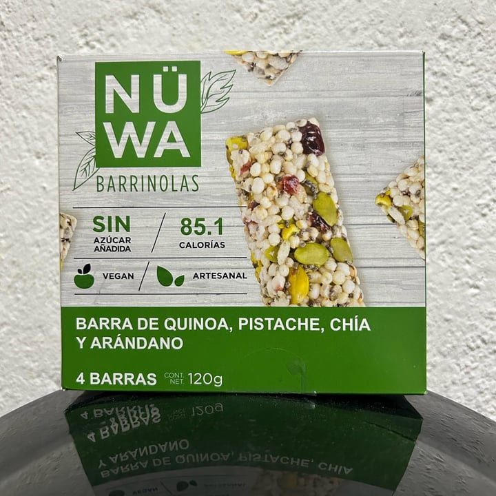 photo of Nüwa Barrinolas quinoa, pistache, chía y arándano shared by @zullybee on  17 May 2024 - review
