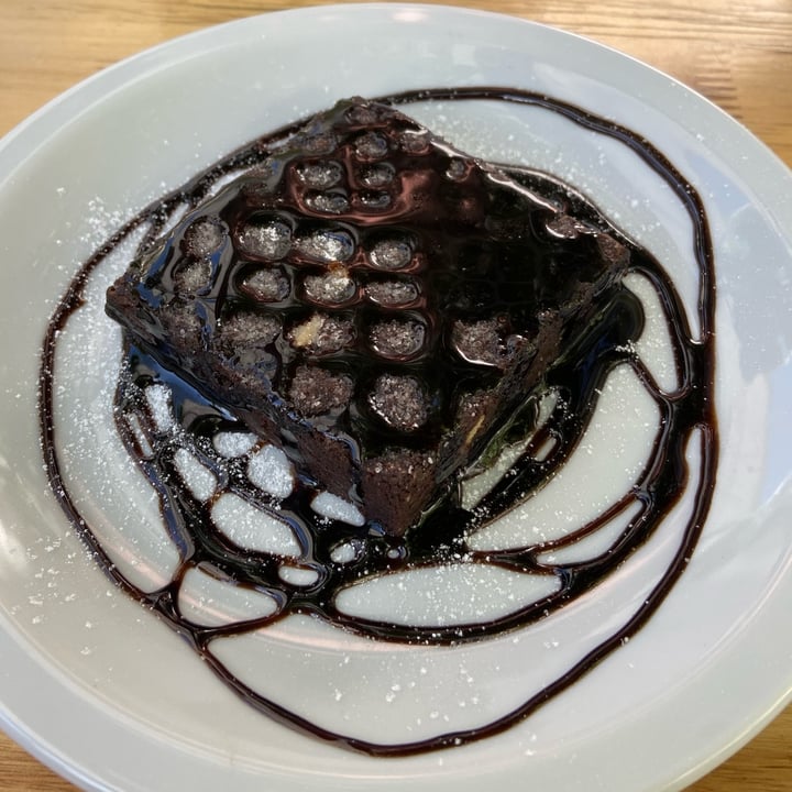 photo of Chill Garden brownie vegan shared by @aritagim on  18 Dec 2023 - review