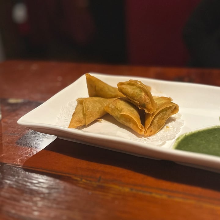 photo of Luanne's Wild Ginger Curry Samosas shared by @oliviazheng on  12 Jan 2024 - review