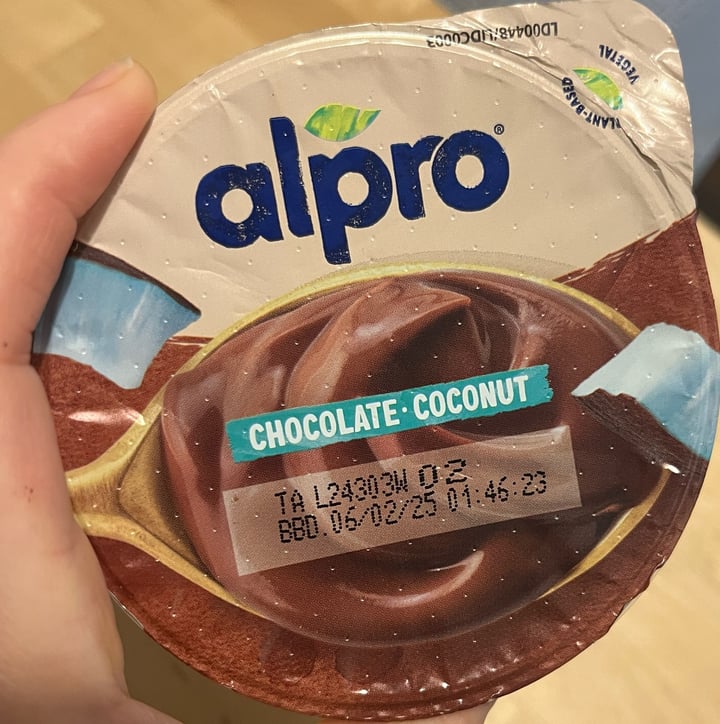 photo of Alpro crema cioccolato e cocco shared by @linda0597 on  26 Jan 2025 - review