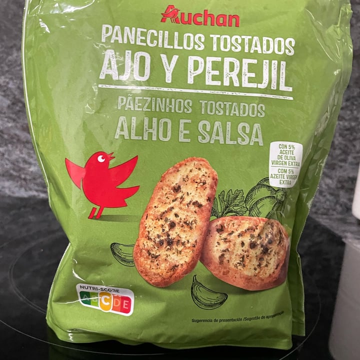photo of Auchan Panecillos tostados con ajo y perejil shared by @veronicx on  21 Mar 2024 - review