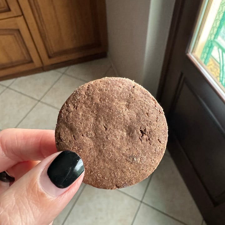 photo of Sottolestelle Biscotti al cacao shared by @v-egan on  30 Apr 2024 - review