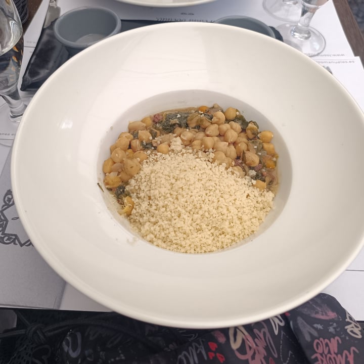 photo of Los Manueles tajine de garbanzos shared by @lauretalaulau on  10 Sep 2025 - review