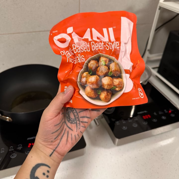 photo of OmniFoods Plant Based Beef Style Meatballs shared by @dafnelately on  20 Nov 2024 - review