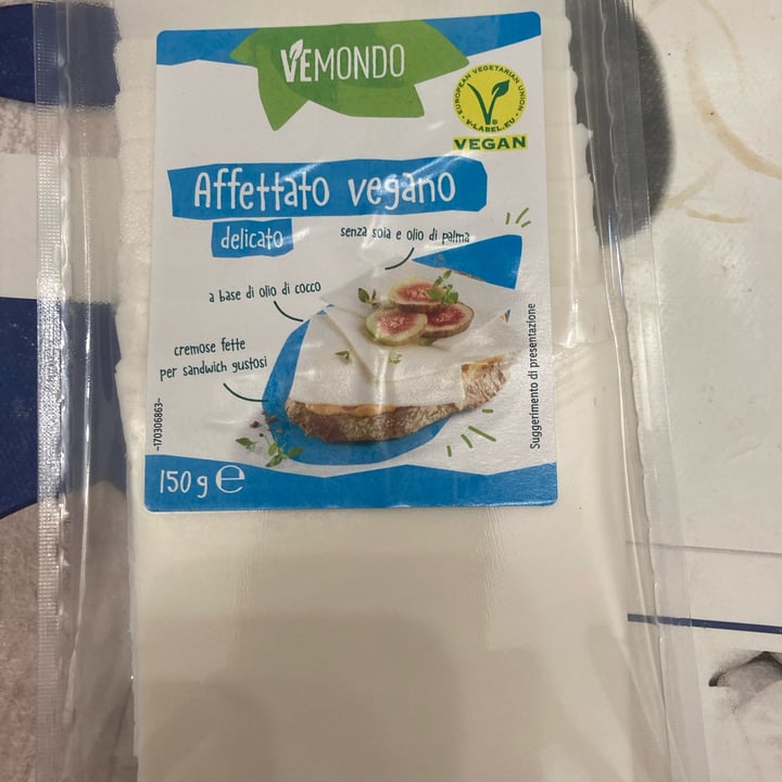 photo of Vemondo FORMAGGIO VEGANO shared by @gs7 on  11 Feb 2024 - review