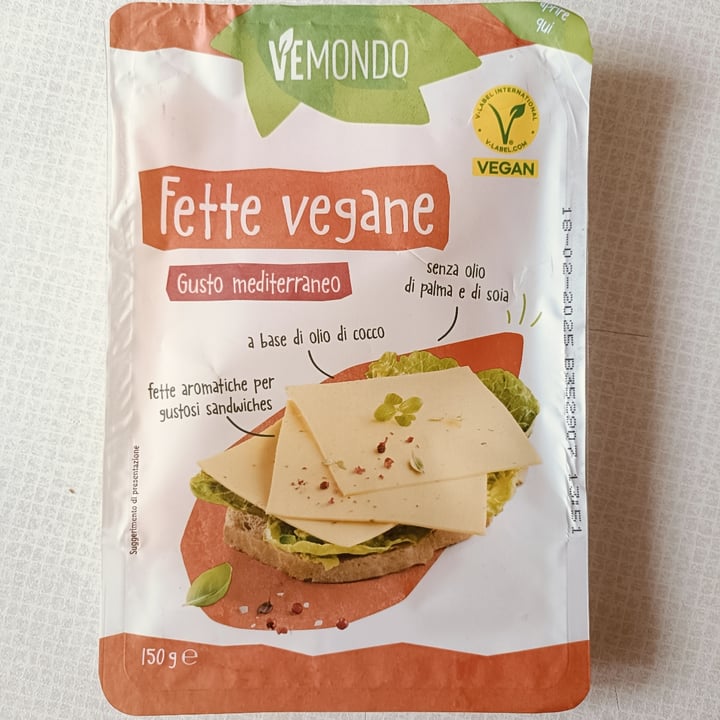 photo of Vemondo fette vegane gusto mediterraneo shared by @vaccallegra on  05 Feb 2025 - review