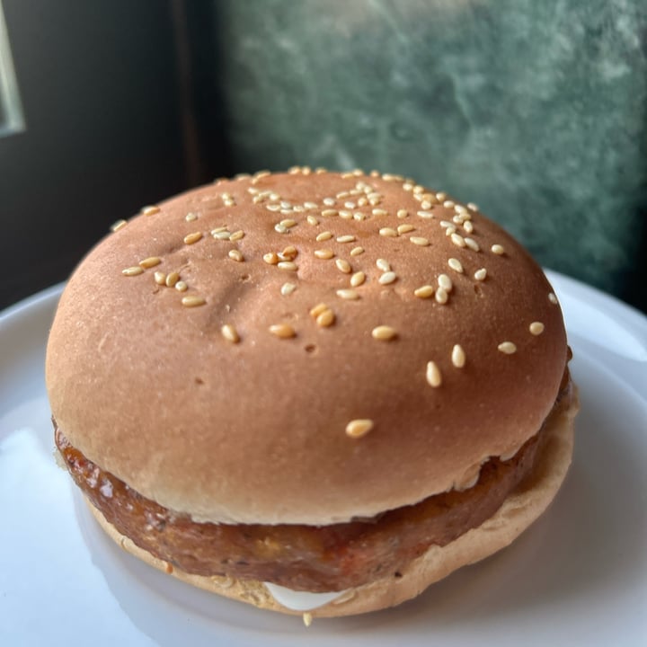 photo of Vemondo Veggie Burger Alle Verdure shared by @laveganasiciliana on  14 Sep 2025 - review