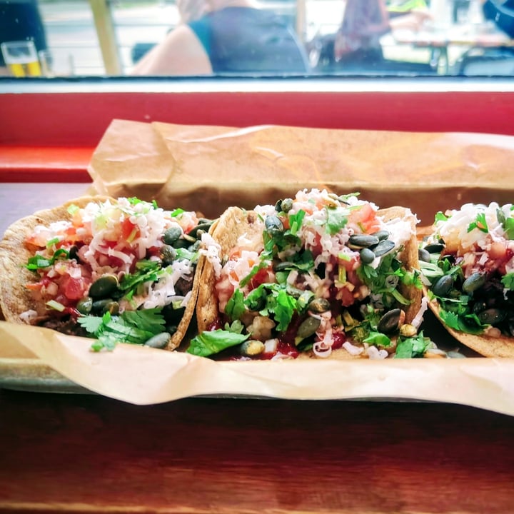 photo of Hermanos TacoKiosk Taco frijoles shared by @sharasaur on  09 Sep 2025 - review
