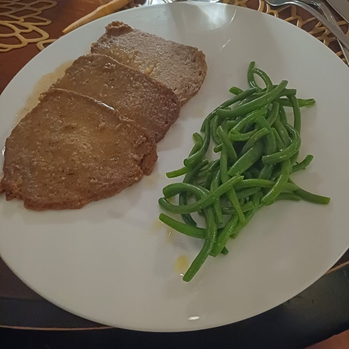 photo of The Margutta veggy food & art Scaloppine di Seitan shared by @frainno on  14 Aug 2024 - review