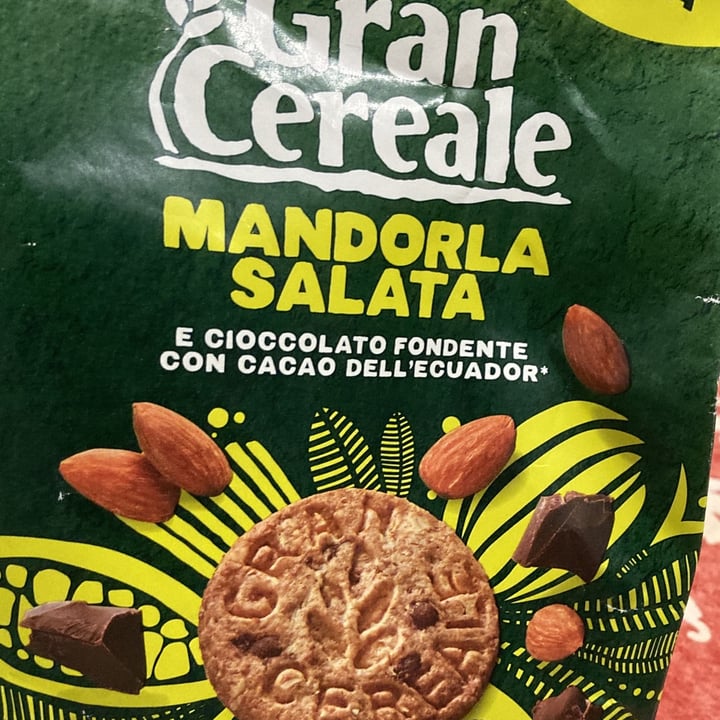 photo of Gran Cereale Gran Cereale mandorla salata shared by @vegvaleria on  20 Aug 2024 - review