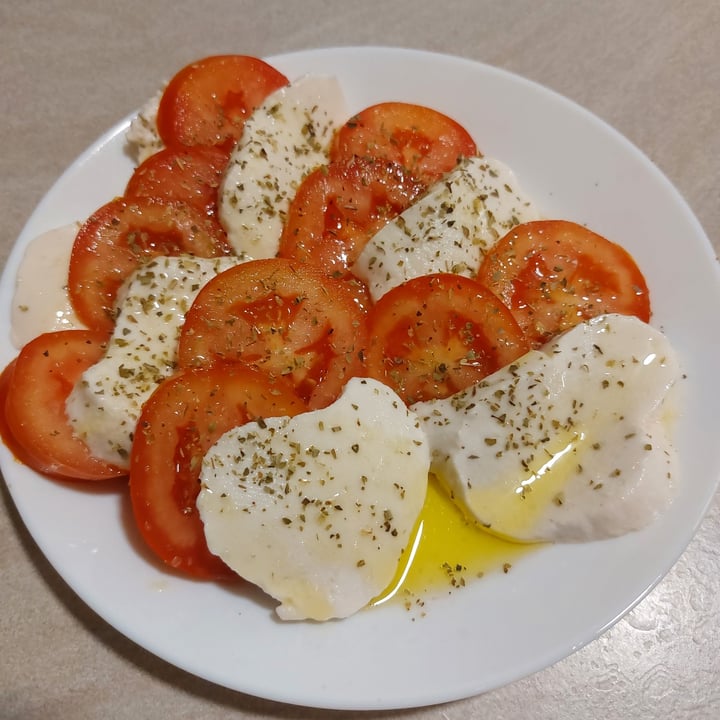 photo of Dream Farm Alternativa vegetale alla mozzarella shared by @dimii on  05 Oct 2023 - review