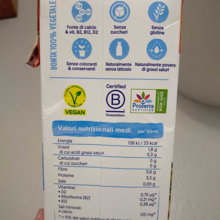 photo of Alpro latte soia senza zucchero shared by @greengiu on  20 Apr 2025 - review