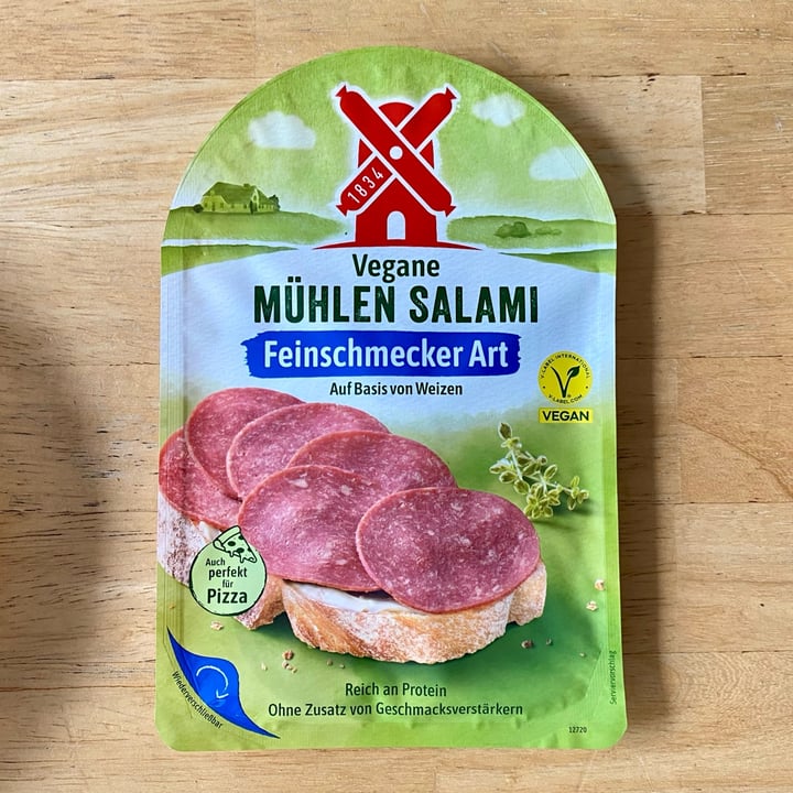 photo of Rügenwalder Mühle vegane mühlen salami feinschmecker art shared by @tsarinaveg on  29 Apr 2024 - review