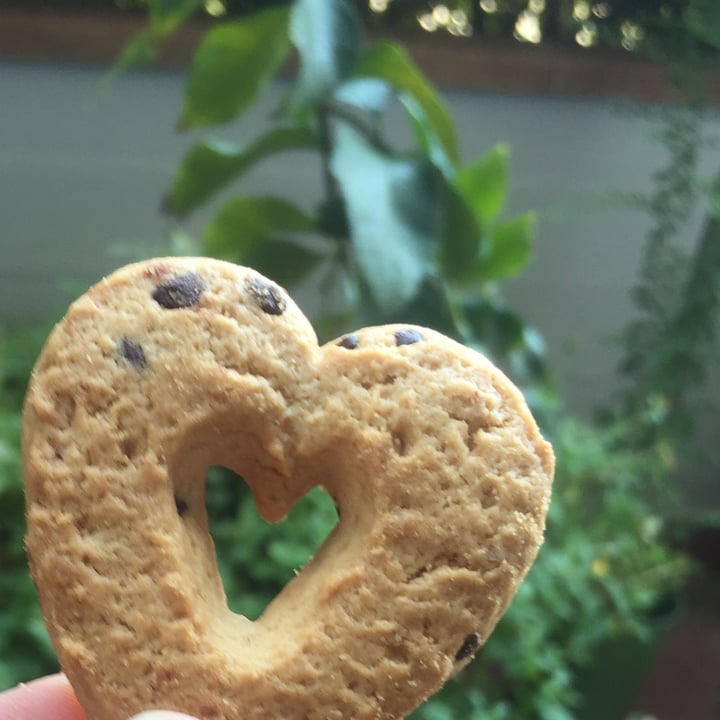 photo of Arte bianca natura e tradizione biscotti senza latte, senza uova con cioccolato shared by @fbr on  22 Aug 2023 - review