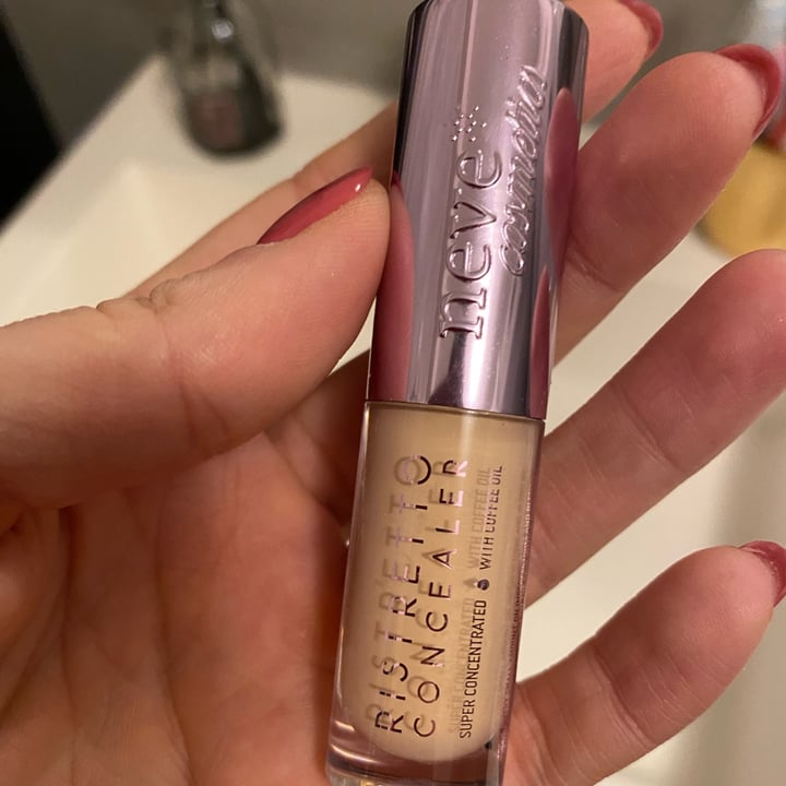 photo of Neve Cosmetics Correttore liquido shared by @ludotomasi on  23 Feb 2024 - review