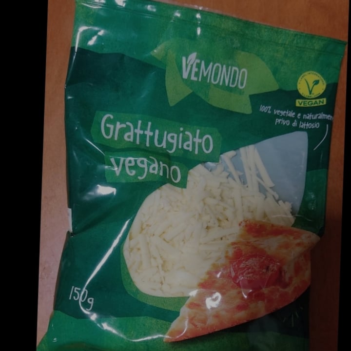photo of Vemondo grattuggiato vegano shared by @olgalo on  17 Feb 2024 - review