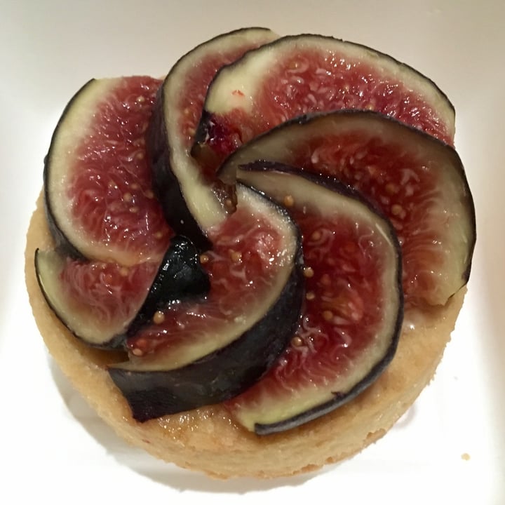 photo of Radagast Vegan Bakery Tartelletta ai fichi con crema di ricotta e mascarpone shared by @nika7 on  30 Sep 2023 - review