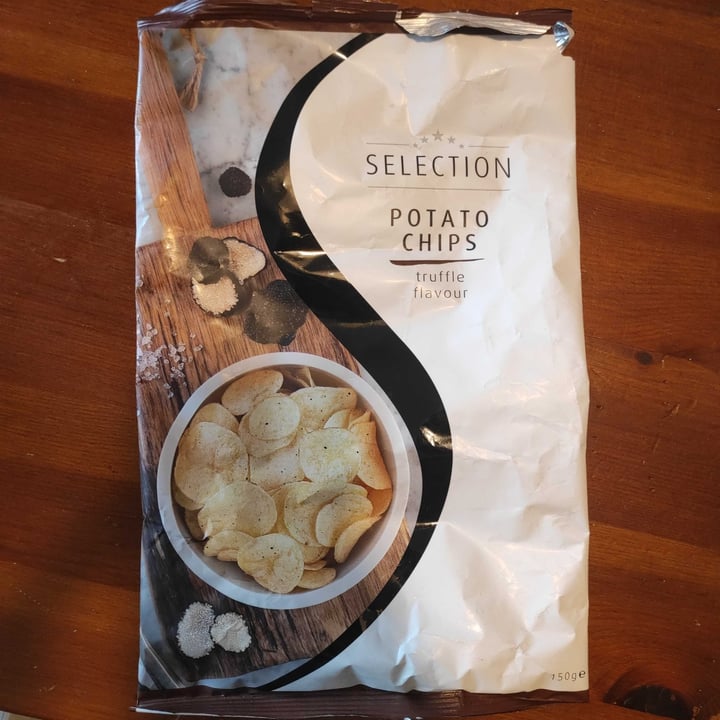 photo of Selection Truffle crisps shared by @krishavoc on  26 Feb 2025 - review