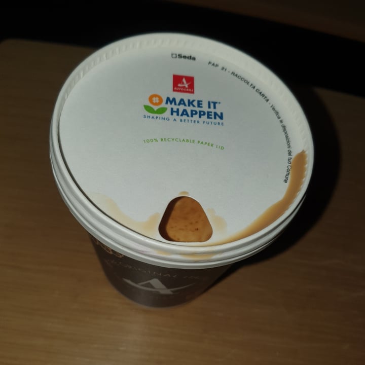 photo of Autogrill A-cafè latte macchiato avena Alpro shared by @zianena on  10 May 2024 - review