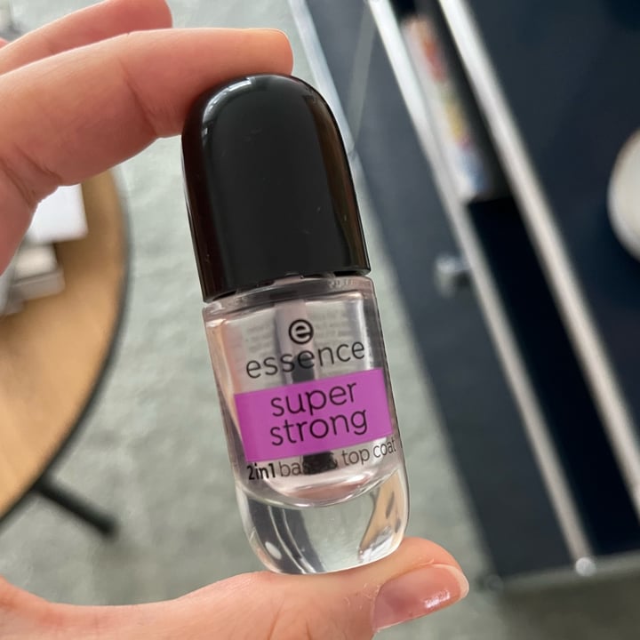 photo of Essence  super strong 2in1 base & top coat shared by @pattini on  24 Nov 2023 - review