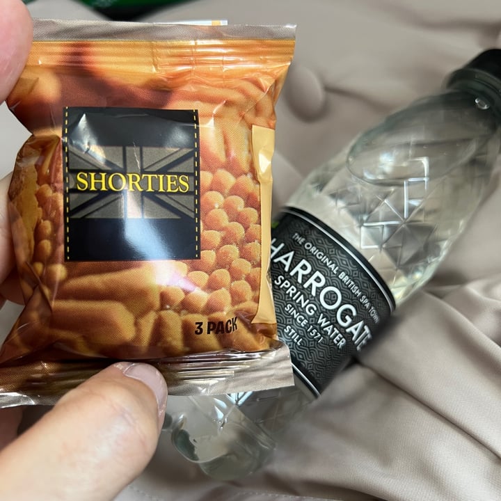 photo of British Airways Shorties shared by @aleglass on  02 May 2025 - review