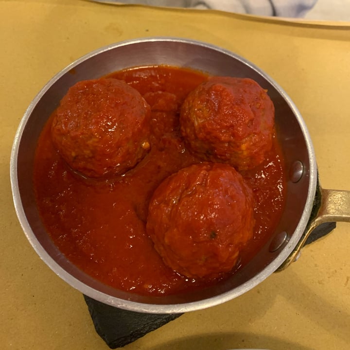 photo of Gastronomia L'Abruzzo A Tavola Polpette della nonna vegana shared by @emanuelalauriola on  15 Mar 2025 - review